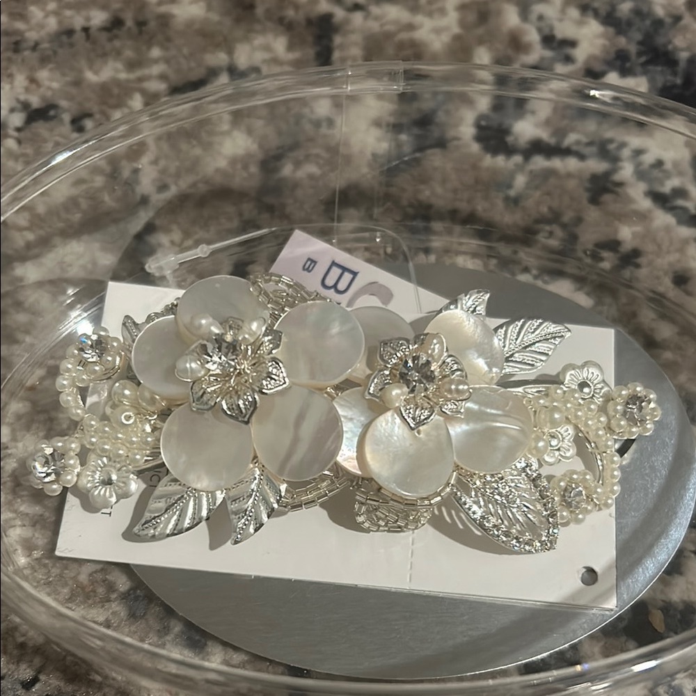 Elegant Bridal Floral Hair Clip with Pearls and Silver Accents